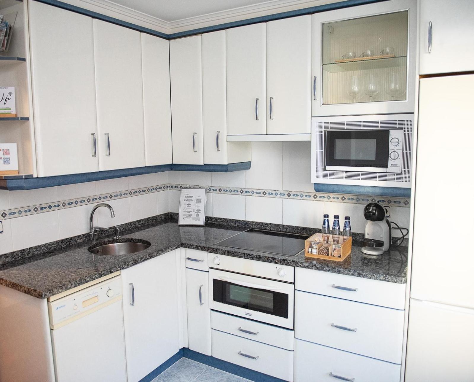 Monzubi Etxi Apartment Guernica y Luno Luaran gambar